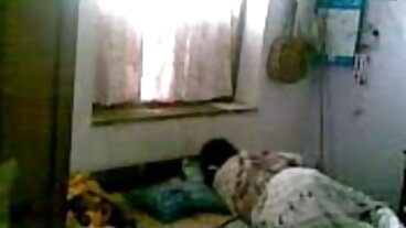 Hennes swingers porr söta pälsburgare blir krossad