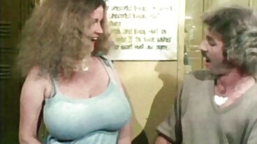 Boss has Blue Balls - Slutty Nanny löser det svensk lesbisk porr POV
