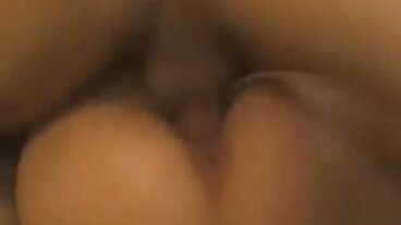 Brazzers: Jennifer Mendez pyjamas gjord för svensk porr xxx att rippa på porrHD