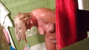Russian College Gal hittar mammas BF Dick! ASAP xxx kvinnor sprutar