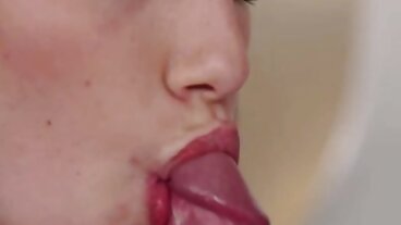 Latina BBW duschar freeporn svensk före djupborrning