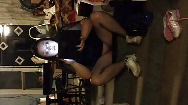 Blond milf med enorma bröst får ordentlig massage mogen porr gratis
