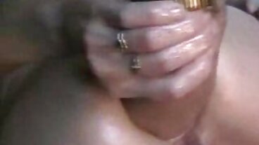 Reality xxxporr Kings: Grabbing Tru Kaits Butt at the Gym på PornHD